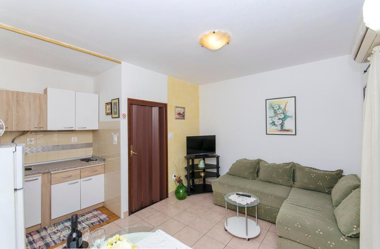 Derado Apartment *
