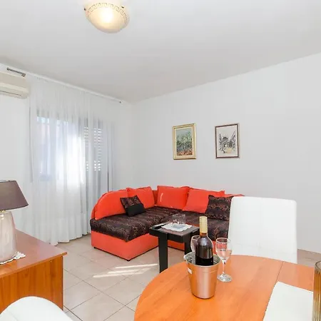 Apartments Derado Supetar Exterior photo