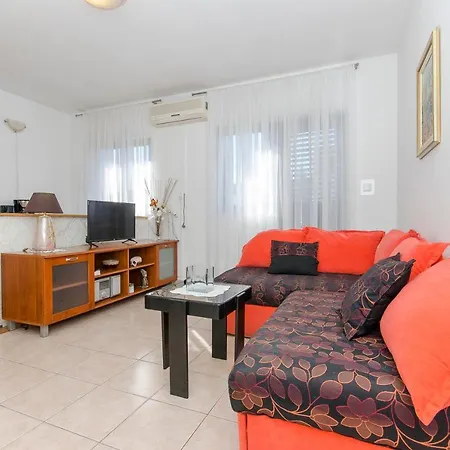 Apartments Derado Supetar Exterior photo