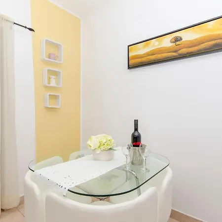Apartments Derado Supetar Exterior photo