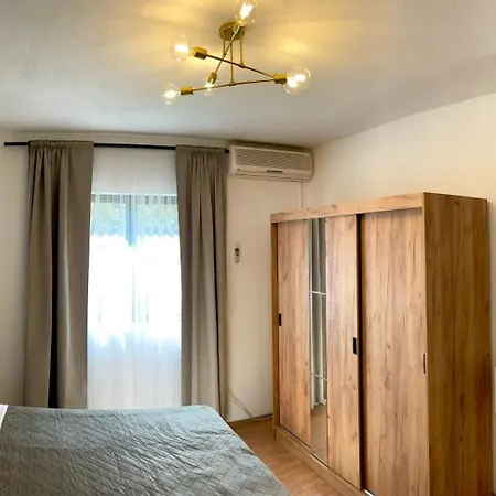 Apartments Derado Supetar Exterior photo