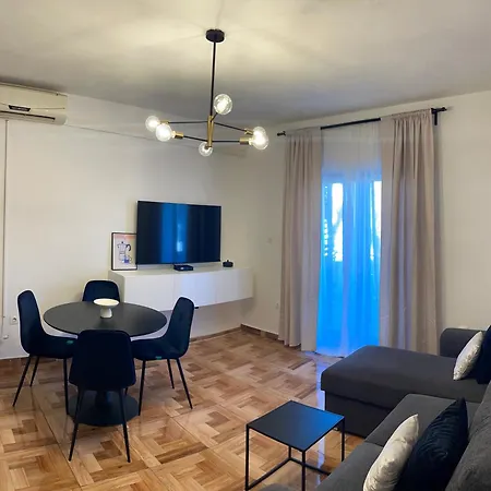 Apartments Derado Supetar Exterior photo