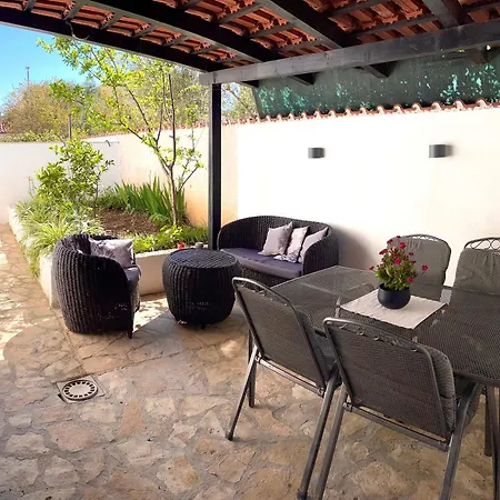 Apartments Derado Supetar Exterior photo